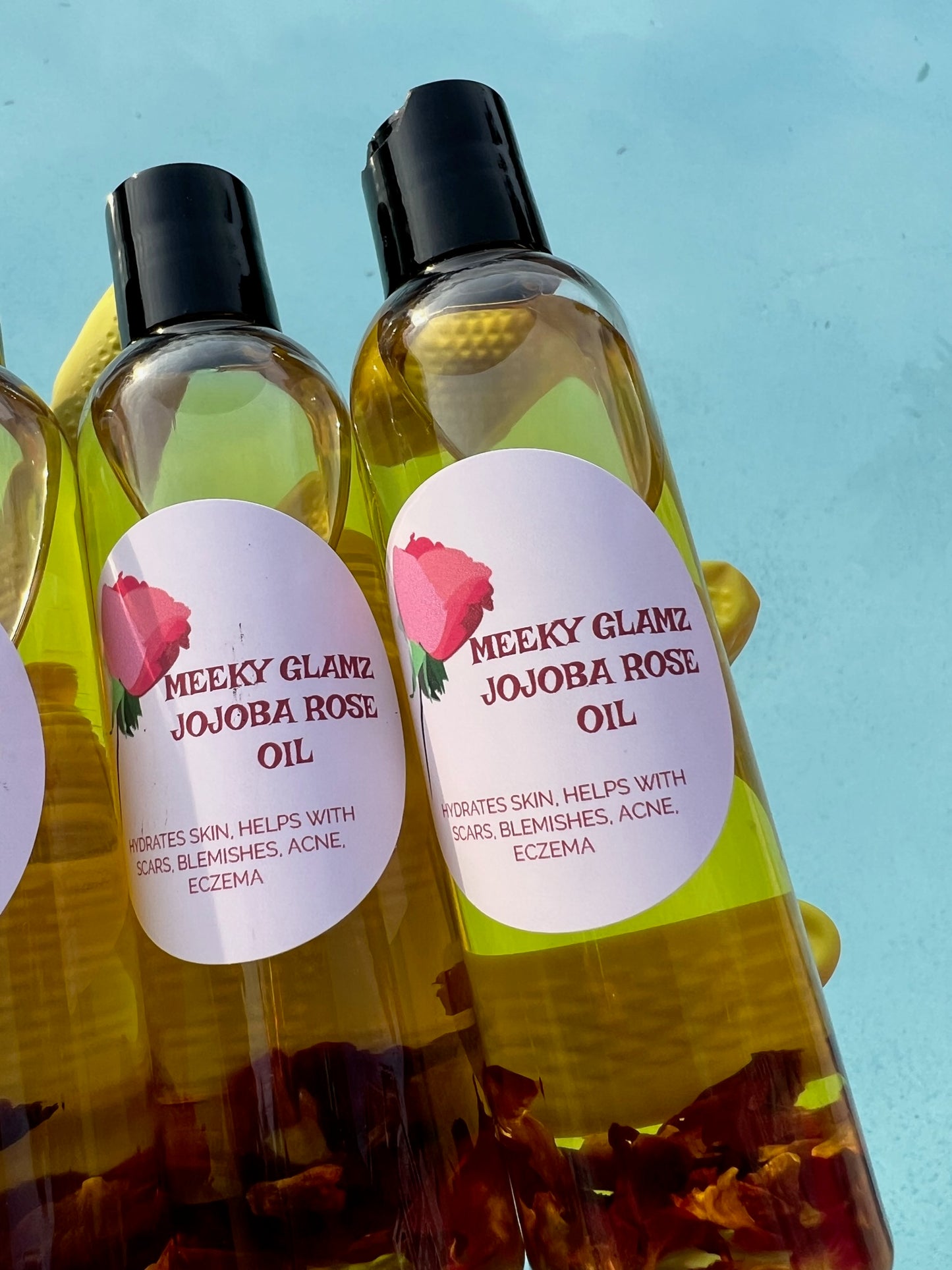 𝐌𝐞𝐞𝐤𝐲 glamz jojoba rose oil